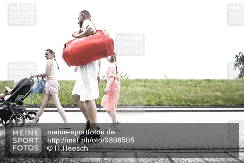 21.06.2026 - 29. Vierlanden-Triathlon H.Heesch http://msf.ph/oto/9896505 21.06.2026 12:48:06 Radfahren 852, 895 meine-sportfotos.de