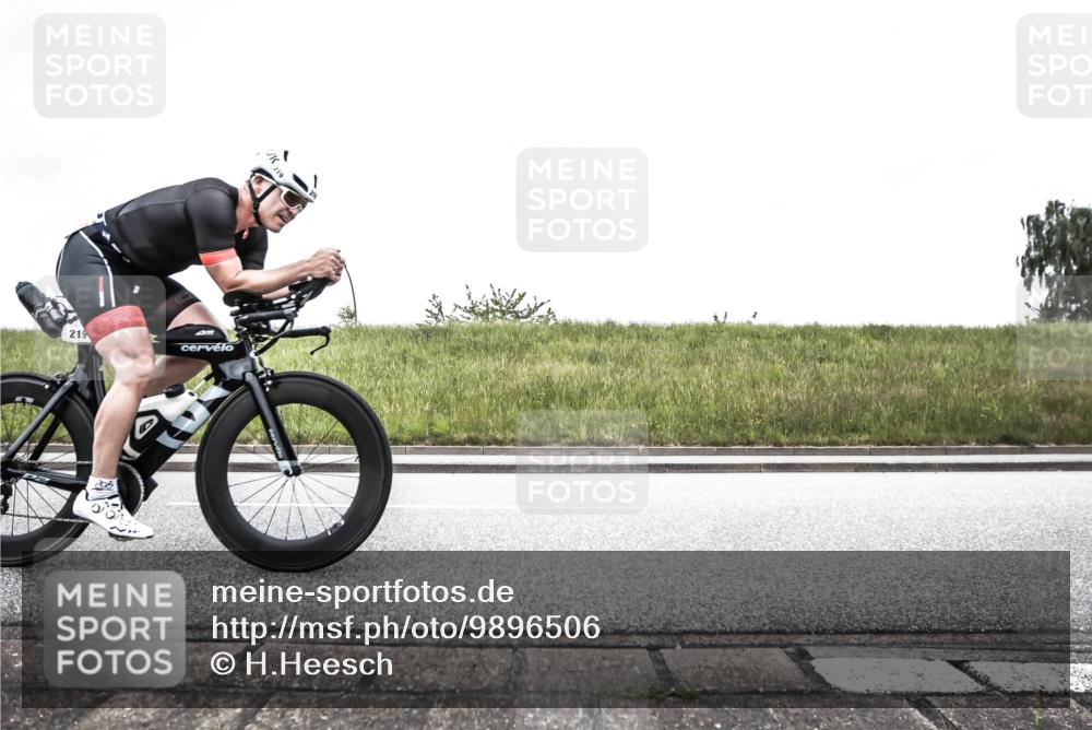 21.06.2026 - 29. Vierlanden-Triathlon H.Heesch http://msf.ph/oto/9896506 21.06.2026 10:01:34 Radfahren 122, 136, 157, 219, 311 meine-sportfotos.de