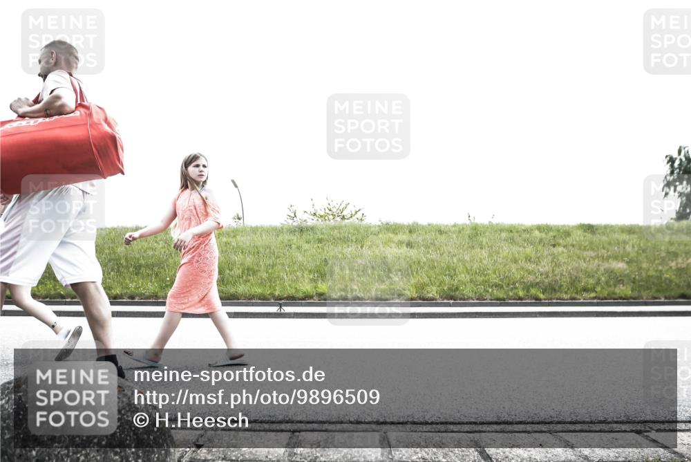 21.06.2026 - 29. Vierlanden-Triathlon H.Heesch http://msf.ph/oto/9896509 21.06.2026 12:48:06 Radfahren 852, 895 meine-sportfotos.de