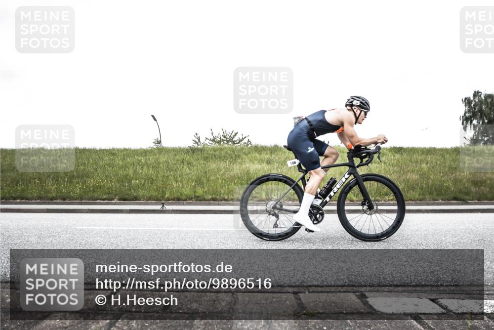 21.06.2026 - 29. Vierlanden-Triathlon H.Heesch http://msf.ph/oto/9896516 21.06.2026 10:01:55 Radfahren 106, 197, 248, 387 meine-sportfotos.de