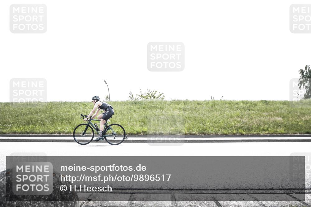 21.06.2026 - 29. Vierlanden-Triathlon H.Heesch http://msf.ph/oto/9896517 21.06.2026 12:49:33 Radfahren 891 meine-sportfotos.de