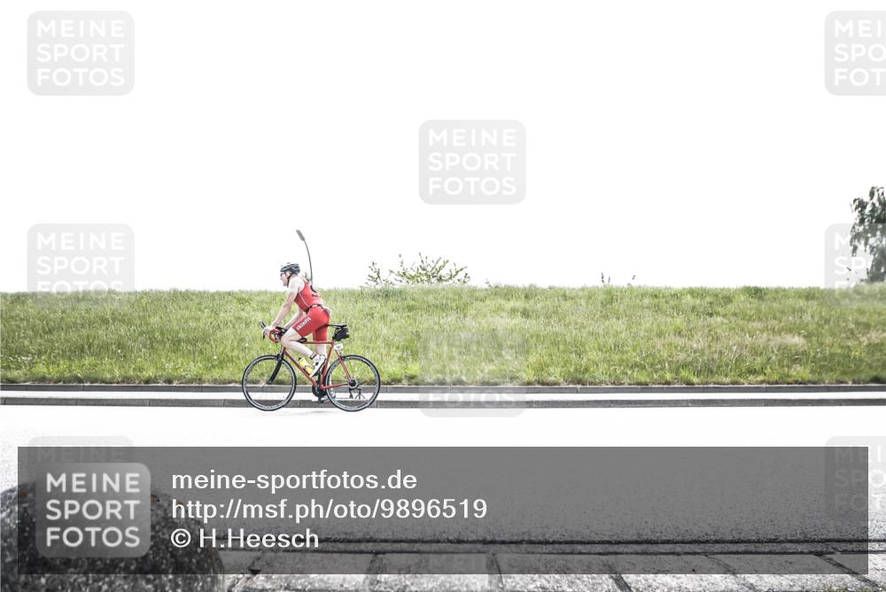 21.06.2026 - 29. Vierlanden-Triathlon H.Heesch http://msf.ph/oto/9896519 21.06.2026 12:50:29 Radfahren 762 meine-sportfotos.de