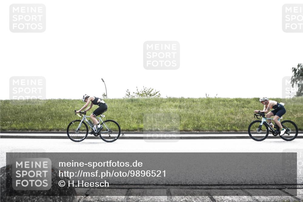 21.06.2026 - 29. Vierlanden-Triathlon H.Heesch http://msf.ph/oto/9896521 21.06.2026 12:50:51 Radfahren 865, 889 meine-sportfotos.de