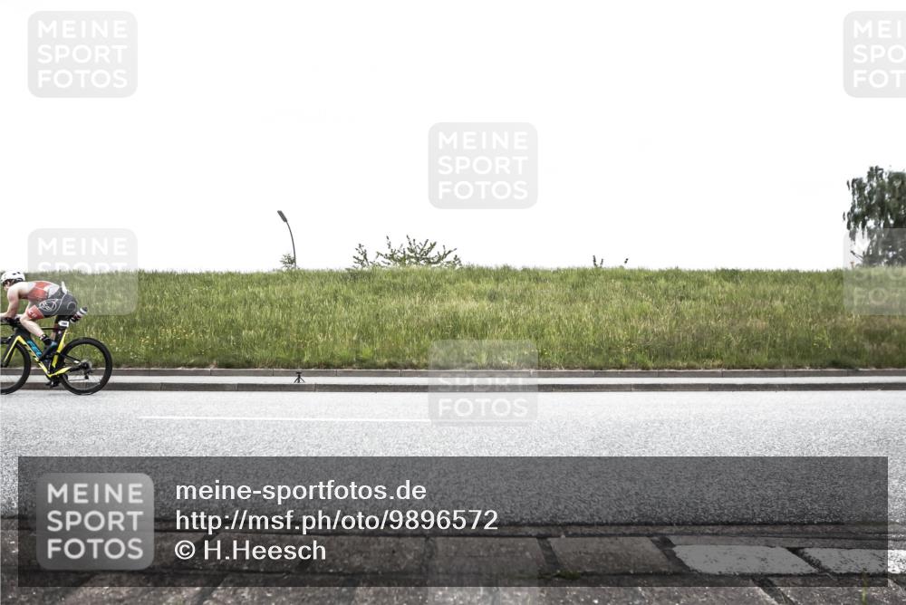 21.06.2026 - 29. Vierlanden-Triathlon H.Heesch http://msf.ph/oto/9896572 21.06.2026 10:03:57 Radfahren 35, 142, 160, 161, 238, 257, 271, 362, 376 meine-sportfotos.de