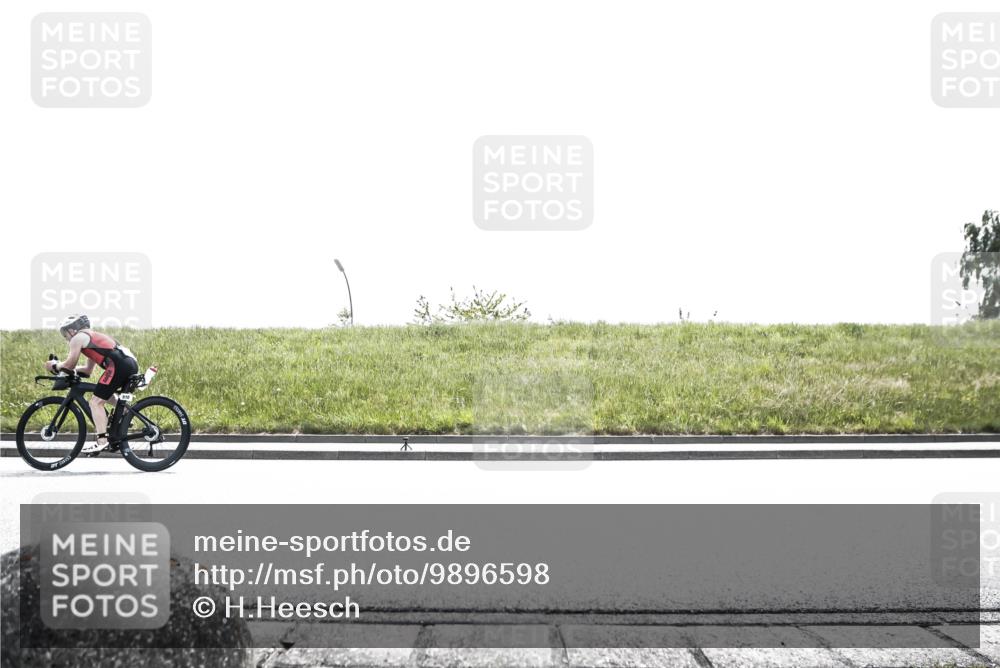21.06.2026 - 29. Vierlanden-Triathlon H.Heesch http://msf.ph/oto/9896598 21.06.2026 13:01:13 Radfahren 810, 877, 1002 meine-sportfotos.de