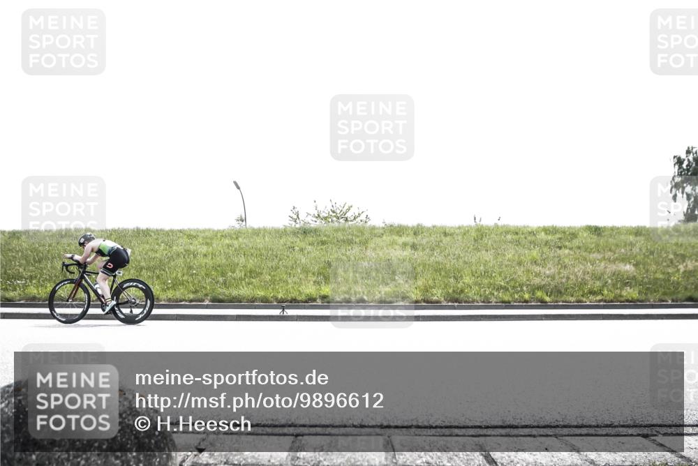 21.06.2026 - 29. Vierlanden-Triathlon H.Heesch http://msf.ph/oto/9896612 21.06.2026 13:01:45 Radfahren 1007, 1020 meine-sportfotos.de