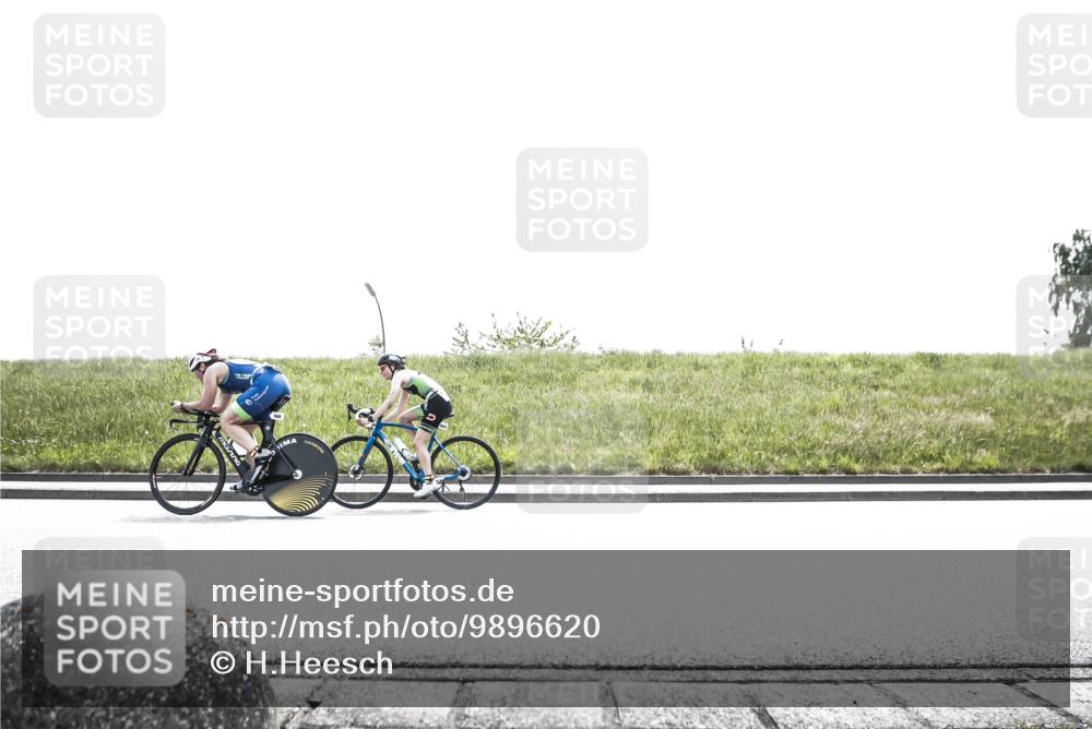 21.06.2026 - 29. Vierlanden-Triathlon H.Heesch http://msf.ph/oto/9896620 21.06.2026 13:02:06 Radfahren 982, 986, 1009, 1022, 1047, 1065, 1087 meine-sportfotos.de