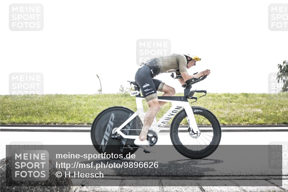 21.06.2026 - 29. Vierlanden-Triathlon H.Heesch http://msf.ph/oto/9896626 21.06.2026 13:02:12 Radfahren 982, 1040, 1047, 1065, 1087 meine-sportfotos.de