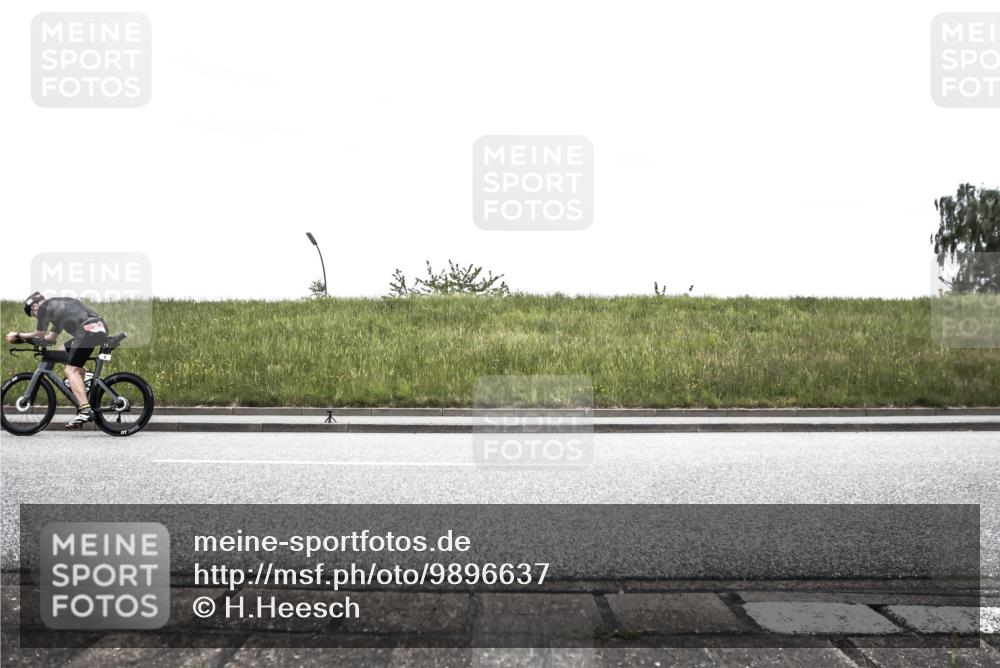 21.06.2026 - 29. Vierlanden-Triathlon H.Heesch http://msf.ph/oto/9896637 21.06.2026 10:05:39 Radfahren 5, 135, 175, 252, 312 meine-sportfotos.de