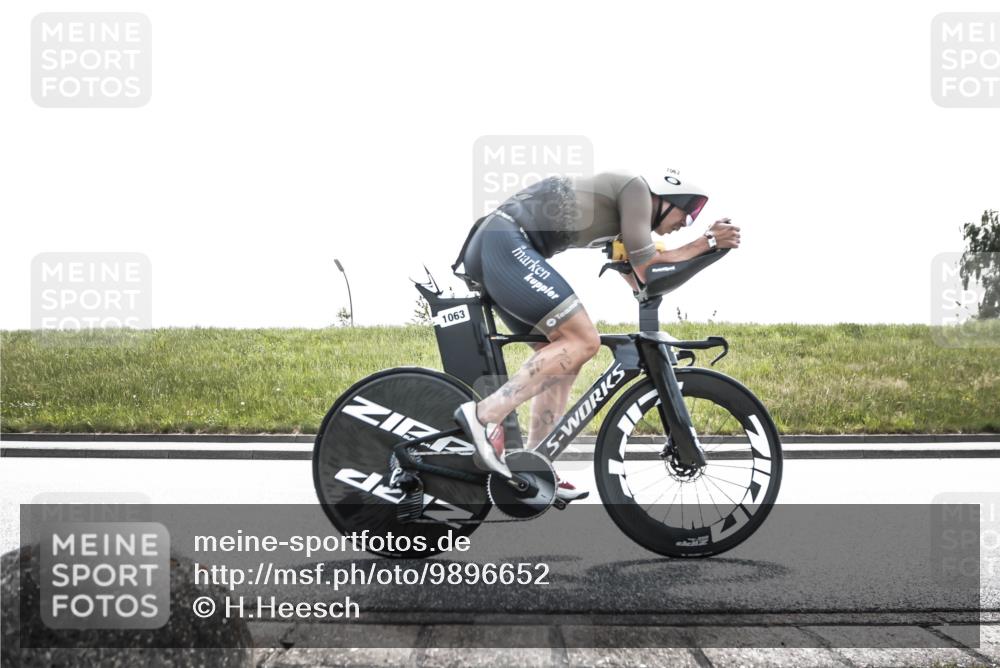 21.06.2026 - 29. Vierlanden-Triathlon H.Heesch http://msf.ph/oto/9896652 21.06.2026 13:03:38 Radfahren 988, 1063 meine-sportfotos.de