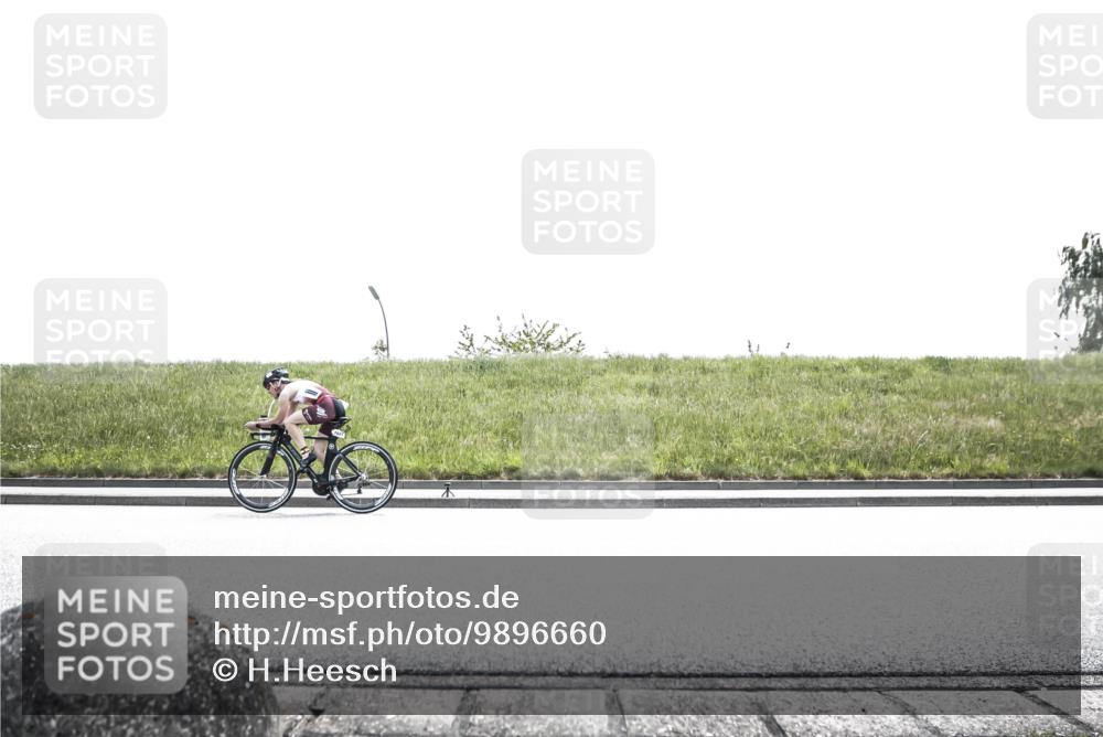 21.06.2026 - 29. Vierlanden-Triathlon H.Heesch http://msf.ph/oto/9896660 21.06.2026 13:03:56 Radfahren 836, 1021, 1028, 1092 meine-sportfotos.de