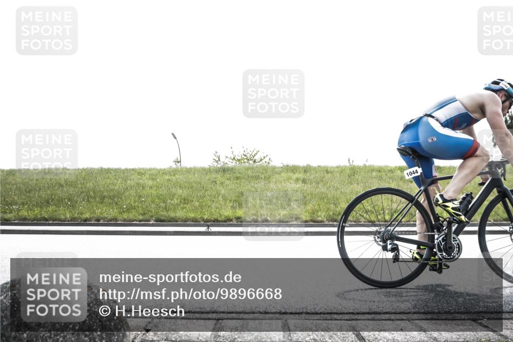 21.06.2026 - 29. Vierlanden-Triathlon H.Heesch http://msf.ph/oto/9896668 21.06.2026 13:04:11 Radfahren 1026, 1032, 1044, 1059 meine-sportfotos.de