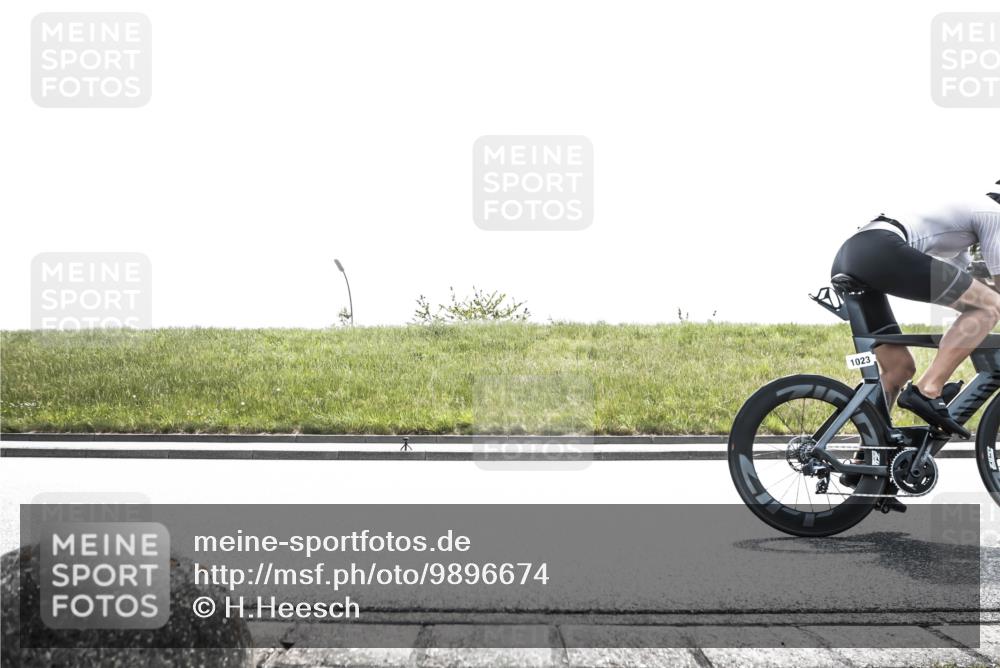 21.06.2026 - 29. Vierlanden-Triathlon H.Heesch http://msf.ph/oto/9896674 21.06.2026 13:04:48 Radfahren 1023, 1068, 1081 meine-sportfotos.de