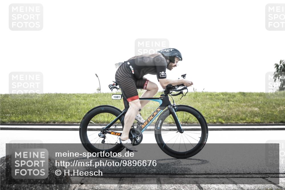 21.06.2026 - 29. Vierlanden-Triathlon H.Heesch http://msf.ph/oto/9896676 21.06.2026 13:04:52 Radfahren 1023, 1068, 1081 meine-sportfotos.de