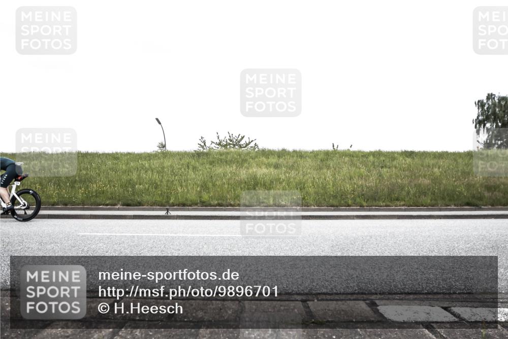 21.06.2026 - 29. Vierlanden-Triathlon H.Heesch http://msf.ph/oto/9896701 21.06.2026 10:07:51 Radfahren 50, 104, 105, 111, 167, 220, 231, 279, 320 meine-sportfotos.de