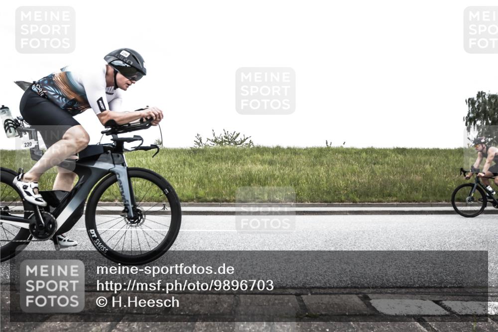 21.06.2026 - 29. Vierlanden-Triathlon H.Heesch http://msf.ph/oto/9896703 21.06.2026 10:07:54 Radfahren 50, 59, 104, 105, 167, 220, 231, 320 meine-sportfotos.de