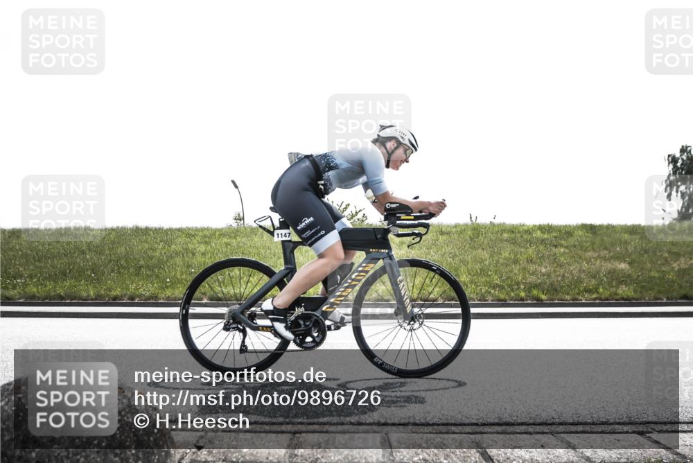 21.06.2026 - 29. Vierlanden-Triathlon H.Heesch http://msf.ph/oto/9896726 21.06.2026 13:16:35 Radfahren 1132, 1147, 1148 meine-sportfotos.de