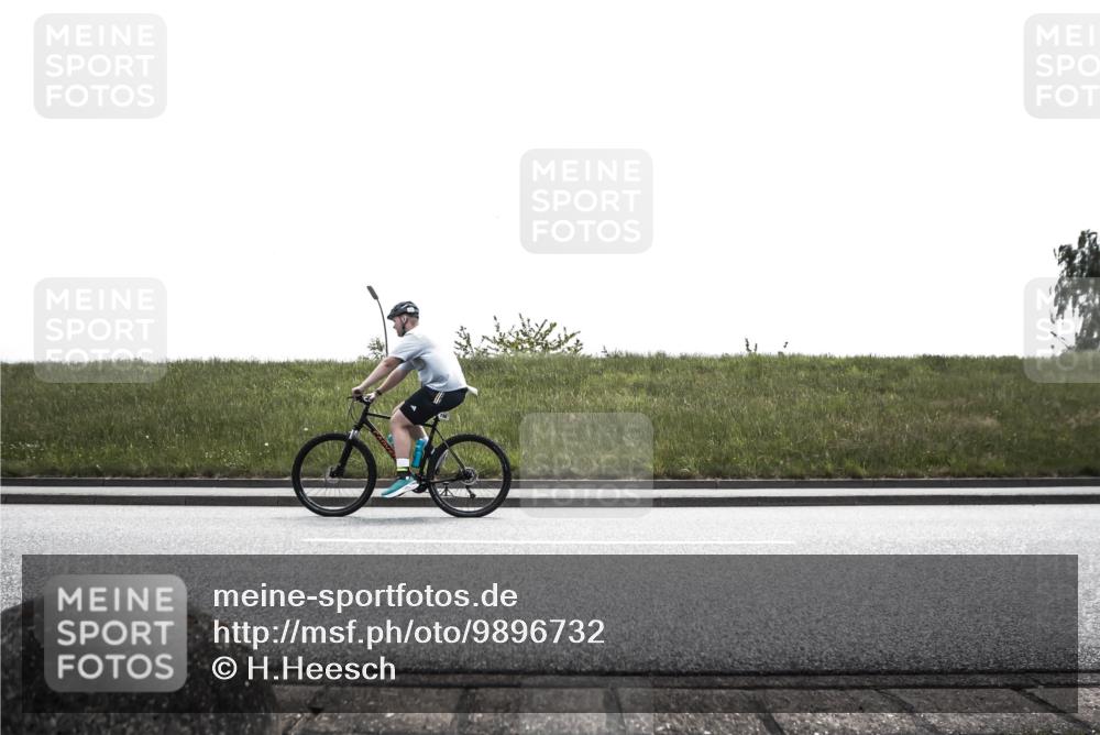 21.06.2026 - 29. Vierlanden-Triathlon H.Heesch http://msf.ph/oto/9896732 21.06.2026 13:17:45 Radfahren  meine-sportfotos.de