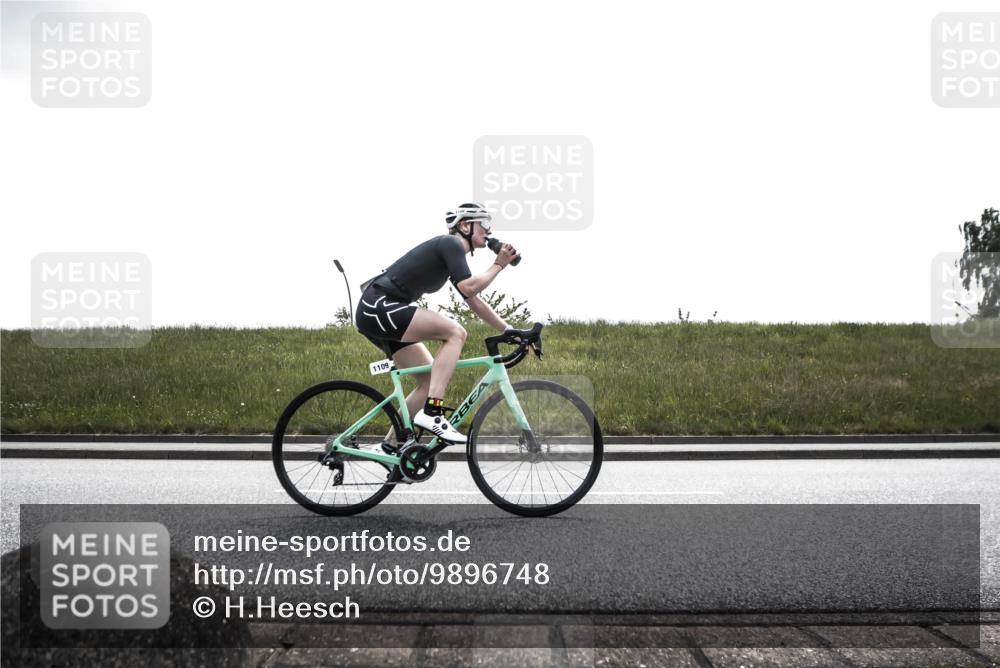 21.06.2026 - 29. Vierlanden-Triathlon H.Heesch http://msf.ph/oto/9896748 21.06.2026 13:21:16 Radfahren 1109 meine-sportfotos.de