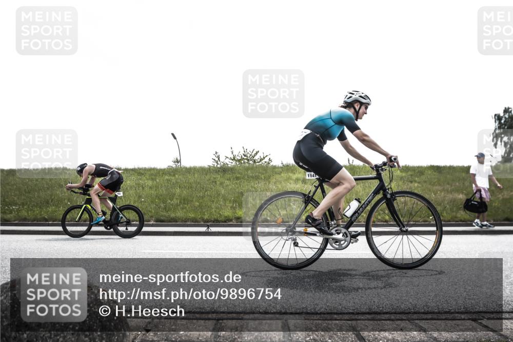 21.06.2026 - 29. Vierlanden-Triathlon H.Heesch http://msf.ph/oto/9896754 21.06.2026 13:24:58 Radfahren 1080, 1087, 1141 meine-sportfotos.de