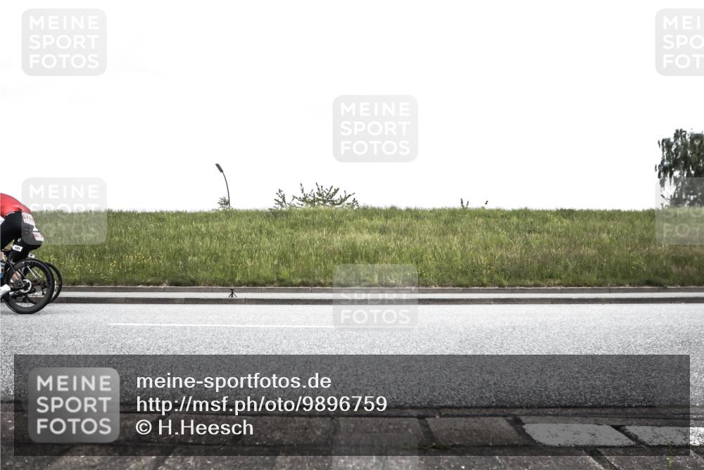 21.06.2026 - 29. Vierlanden-Triathlon H.Heesch http://msf.ph/oto/9896759 21.06.2026 10:09:45 Radfahren 18, 121, 157, 327 meine-sportfotos.de