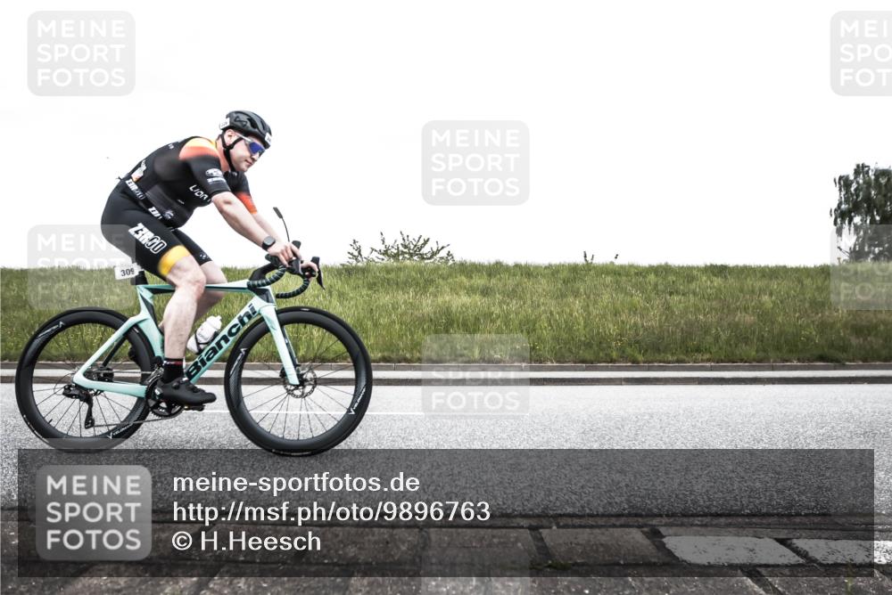 21.06.2026 - 29. Vierlanden-Triathlon H.Heesch http://msf.ph/oto/9896763 21.06.2026 10:09:58 Radfahren 29, 40, 69, 309 meine-sportfotos.de