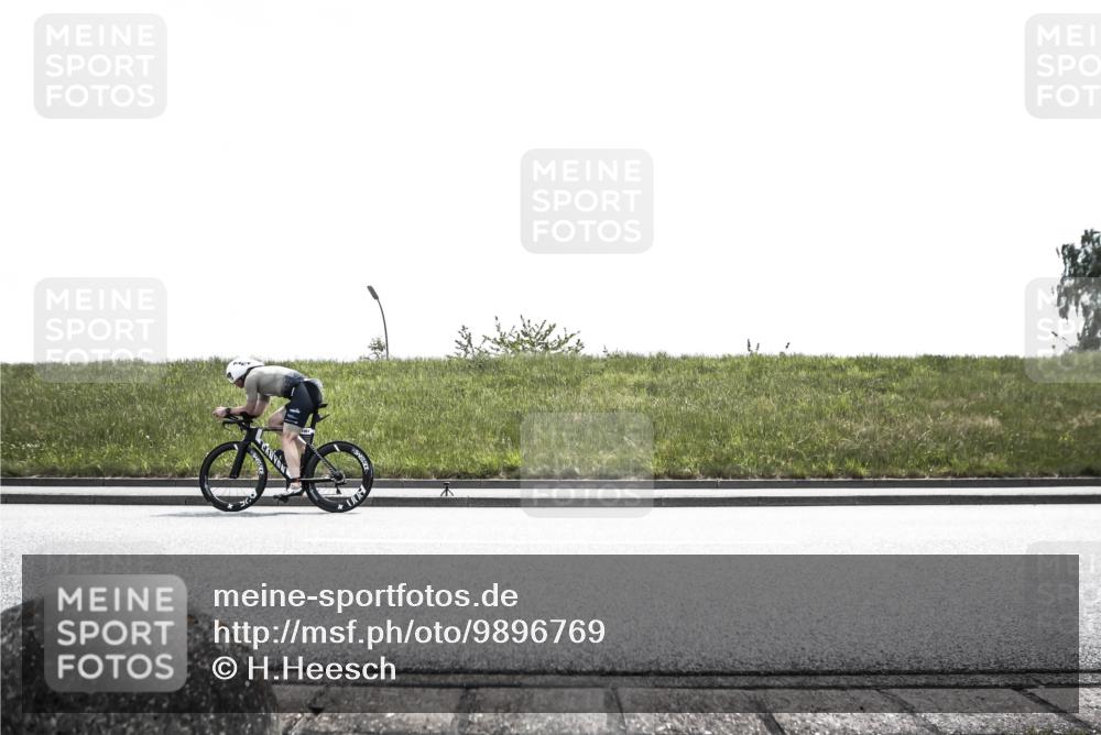 21.06.2026 - 29. Vierlanden-Triathlon H.Heesch http://msf.ph/oto/9896769 21.06.2026 13:27:02 Radfahren 1037, 1061, 1125 meine-sportfotos.de