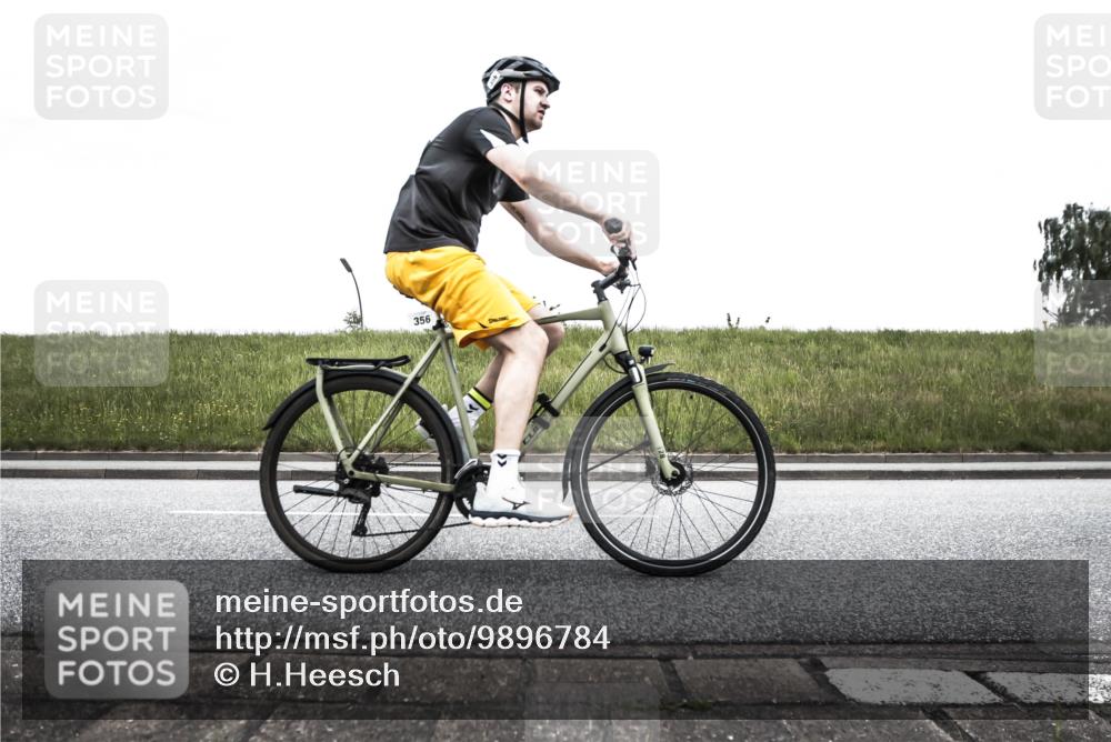 21.06.2026 - 29. Vierlanden-Triathlon H.Heesch http://msf.ph/oto/9896784 21.06.2026 10:10:31 Radfahren 3, 163, 230, 255, 356 meine-sportfotos.de