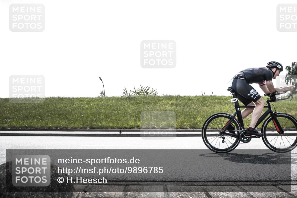 21.06.2026 - 29. Vierlanden-Triathlon H.Heesch http://msf.ph/oto/9896785 21.06.2026 13:30:40 Radfahren 1062, 1077, 1094, 1207 meine-sportfotos.de