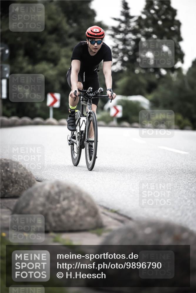 21.06.2026 - 29. Vierlanden-Triathlon H.Heesch http://msf.ph/oto/9896790 21.06.2026 09:58:07 Radfahren 19, 54, 267 meine-sportfotos.de