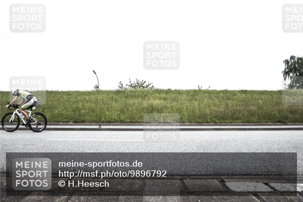 21.06.2026 - 29. Vierlanden-Triathlon H.Heesch http://msf.ph/oto/9896792 21.06.2026 10:10:41 Radfahren 146, 163, 290 meine-sportfotos.de