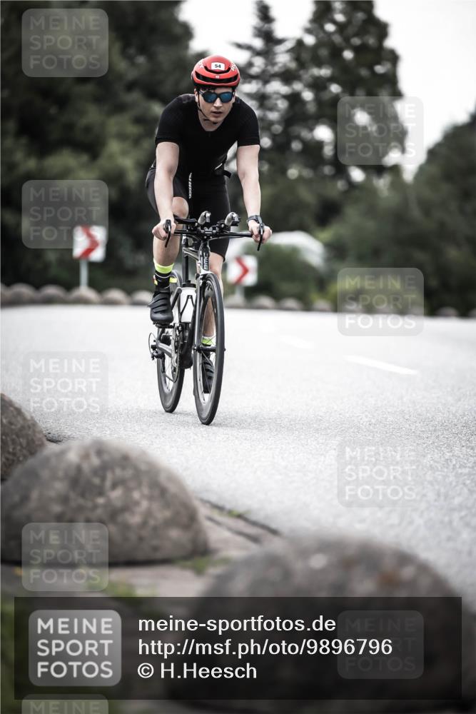 21.06.2026 - 29. Vierlanden-Triathlon H.Heesch http://msf.ph/oto/9896796 21.06.2026 09:58:07 Radfahren 19, 54, 267 meine-sportfotos.de