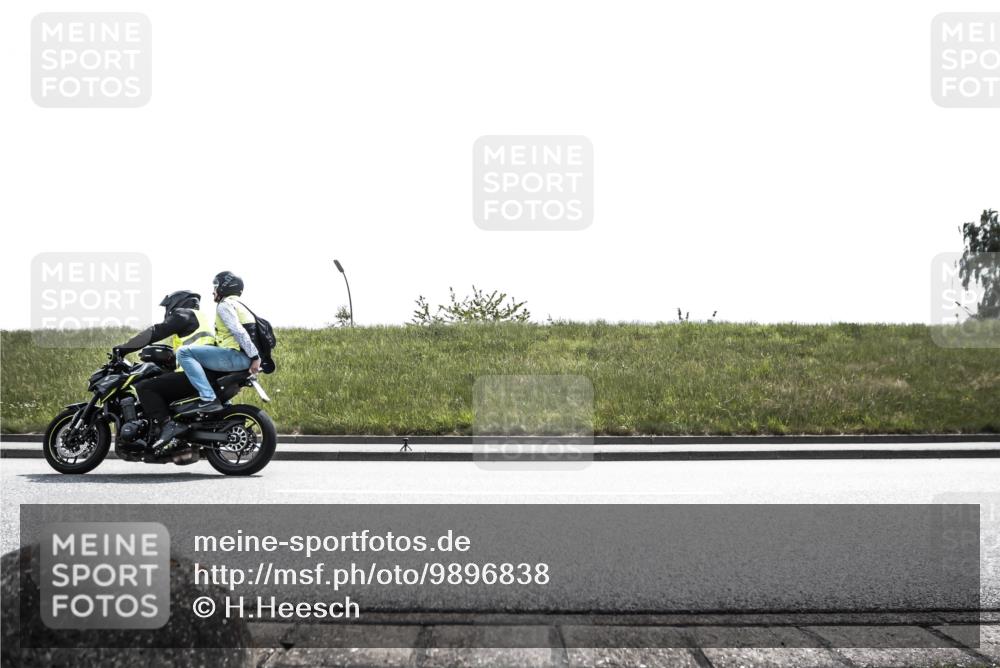 21.06.2026 - 29. Vierlanden-Triathlon H.Heesch http://msf.ph/oto/9896838 21.06.2026 13:37:30 Radfahren  meine-sportfotos.de