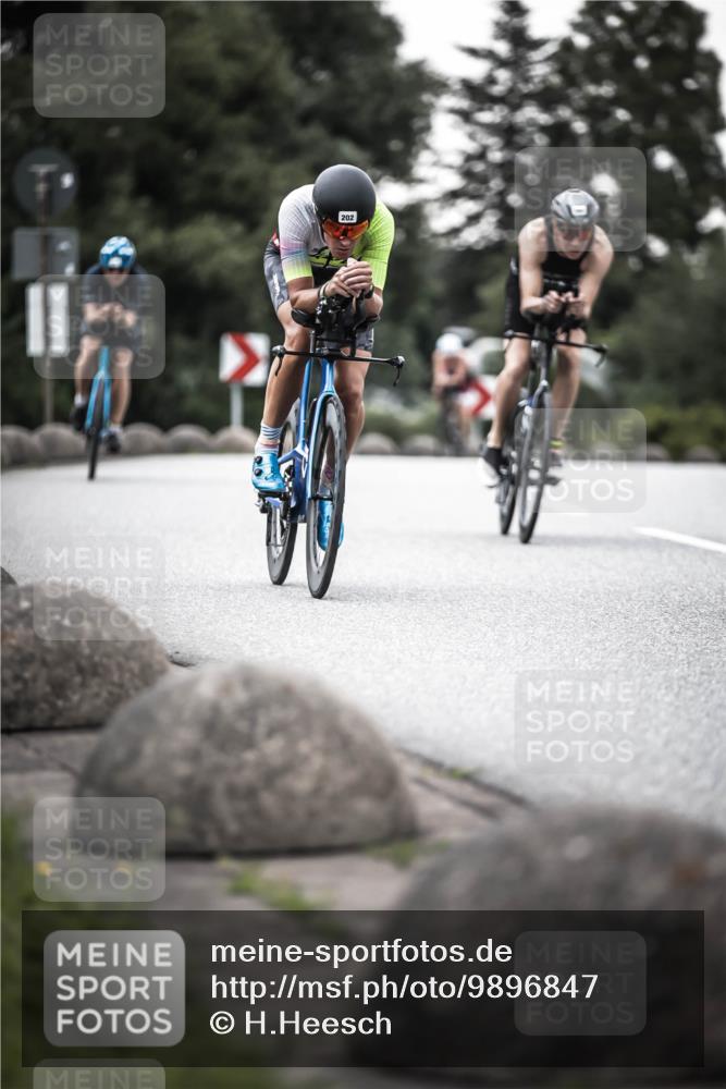 21.06.2026 - 29. Vierlanden-Triathlon H.Heesch http://msf.ph/oto/9896847 21.06.2026 09:58:28 Radfahren 46, 62, 202, 298, 364, 375 meine-sportfotos.de