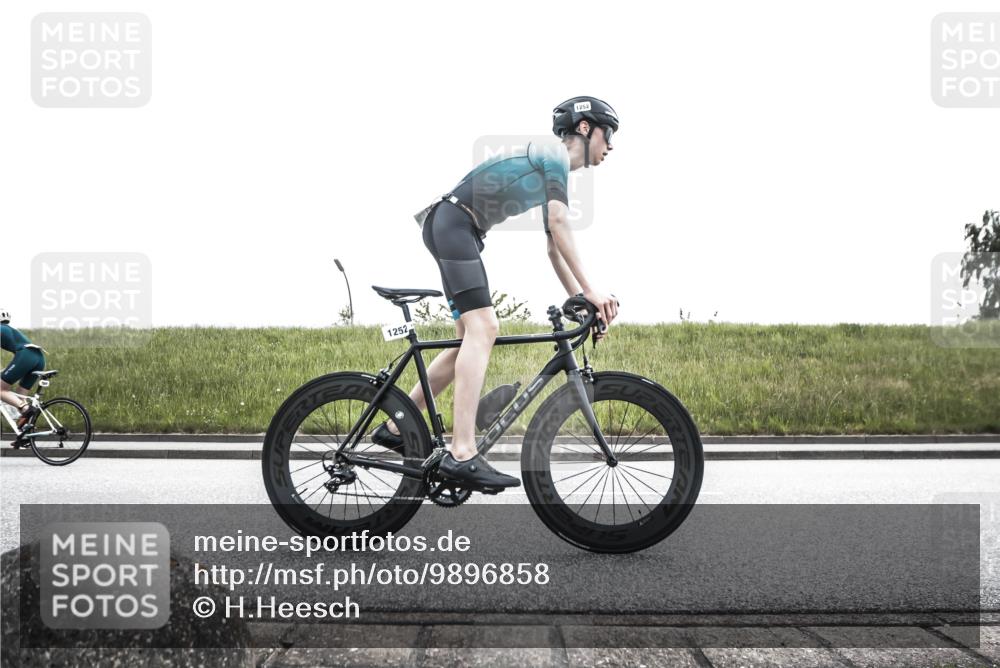 21.06.2026 - 29. Vierlanden-Triathlon H.Heesch http://msf.ph/oto/9896858 21.06.2026 14:42:32 Radfahren 1247, 1250, 1251, 1252 meine-sportfotos.de