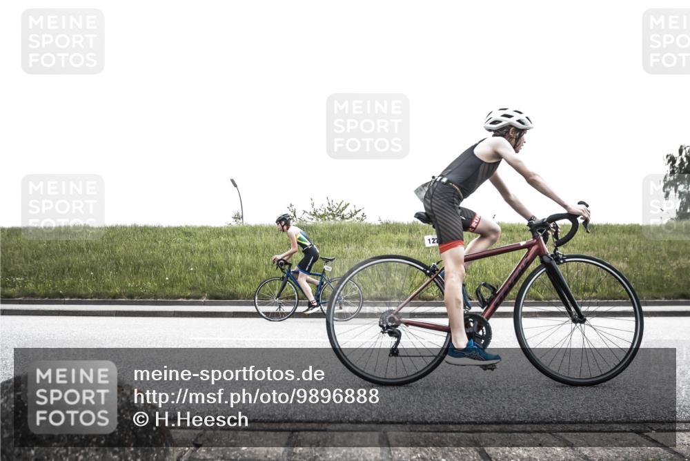 21.06.2026 - 29. Vierlanden-Triathlon H.Heesch http://msf.ph/oto/9896888 21.06.2026 14:43:50 Radfahren 1230, 1249, 1273, 1275, 1276 meine-sportfotos.de