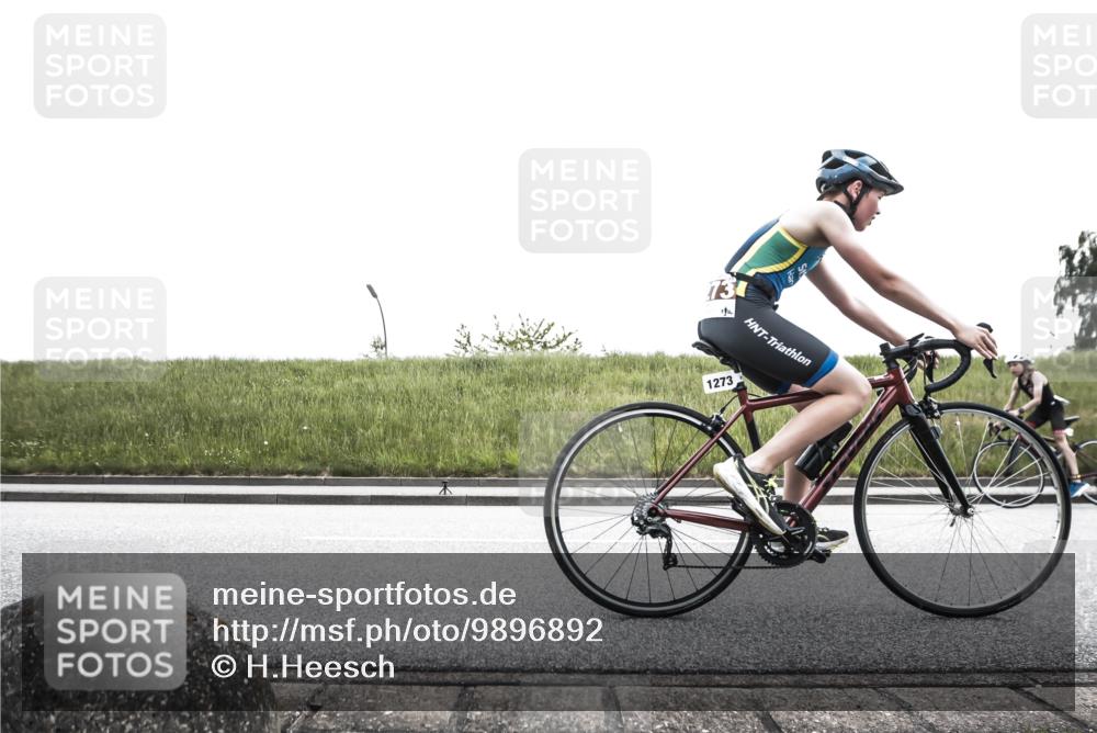 21.06.2026 - 29. Vierlanden-Triathlon H.Heesch http://msf.ph/oto/9896892 21.06.2026 14:43:55 Radfahren 1230, 1249, 1273, 1275 meine-sportfotos.de