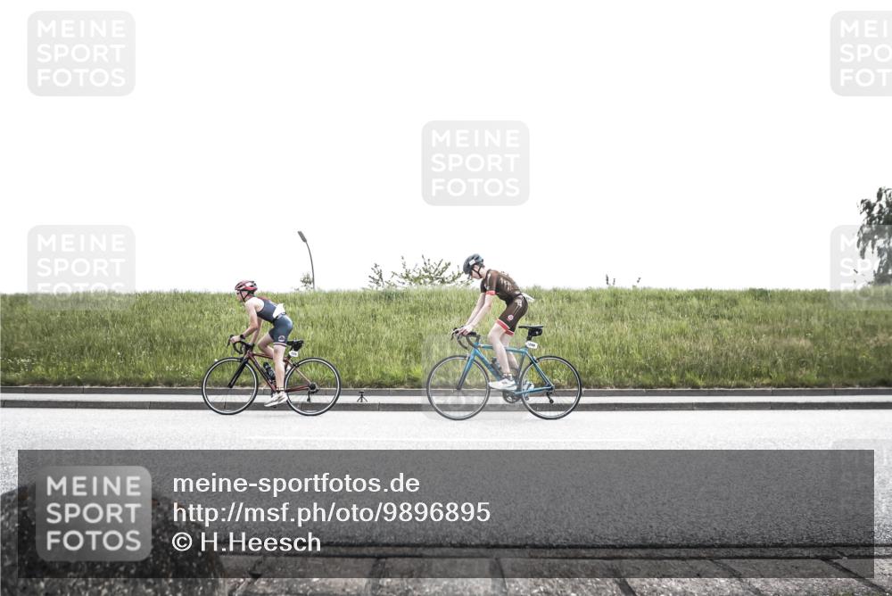 21.06.2026 - 29. Vierlanden-Triathlon H.Heesch http://msf.ph/oto/9896895 21.06.2026 14:44:04 Radfahren 1290 meine-sportfotos.de