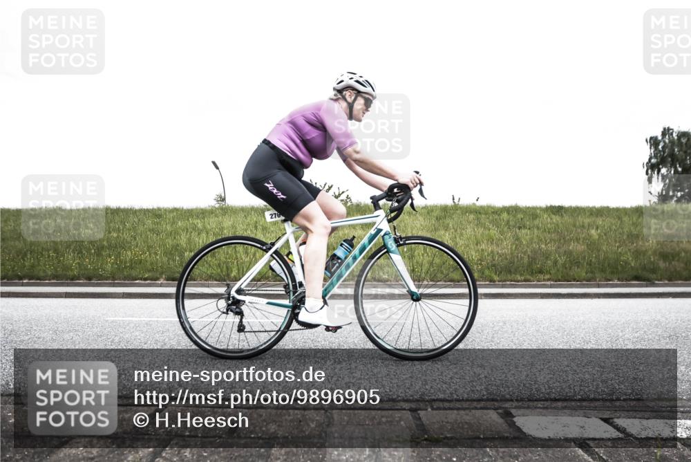 21.06.2026 - 29. Vierlanden-Triathlon H.Heesch http://msf.ph/oto/9896905 21.06.2026 10:13:26 Radfahren 9, 26, 75, 90, 276, 395, 431 meine-sportfotos.de