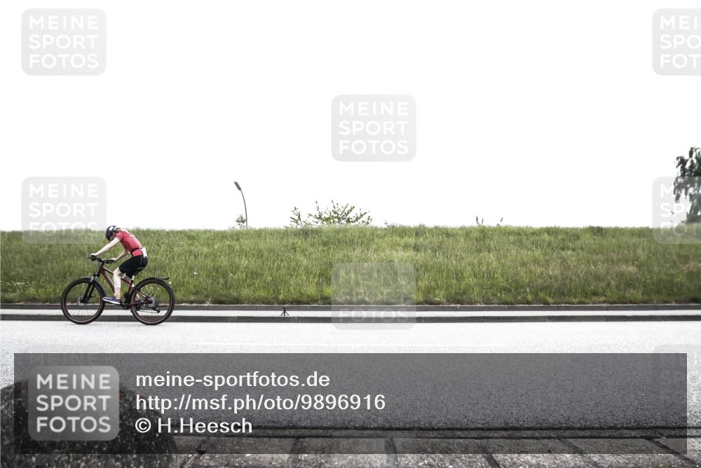 21.06.2026 - 29. Vierlanden-Triathlon H.Heesch http://msf.ph/oto/9896916 21.06.2026 14:45:20 Radfahren 1278 meine-sportfotos.de