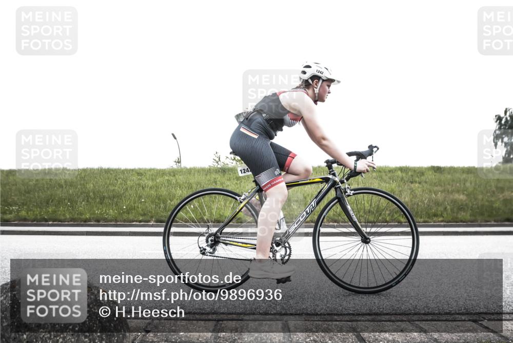 21.06.2026 - 29. Vierlanden-Triathlon H.Heesch http://msf.ph/oto/9896936 21.06.2026 14:46:22 Radfahren 1241, 1242, 1259, 1264, 1274 meine-sportfotos.de