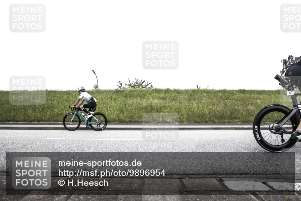 21.06.2026 - 29. Vierlanden-Triathlon H.Heesch http://msf.ph/oto/9896954 21.06.2026 10:14:25 Radfahren 5, 130, 204, 241 meine-sportfotos.de