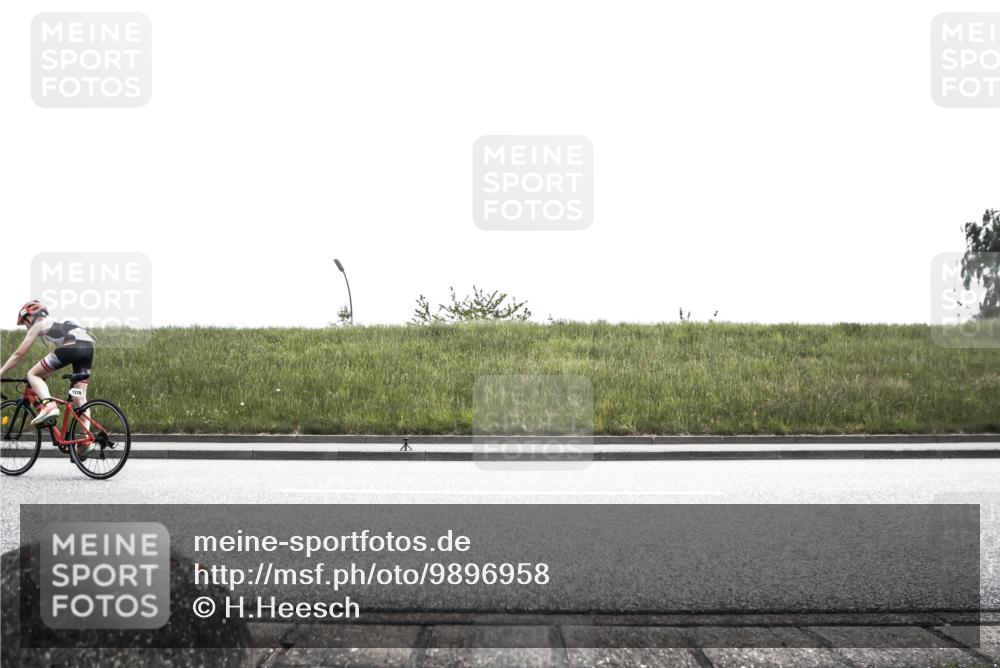21.06.2026 - 29. Vierlanden-Triathlon H.Heesch http://msf.ph/oto/9896958 21.06.2026 14:47:21 Radfahren  meine-sportfotos.de