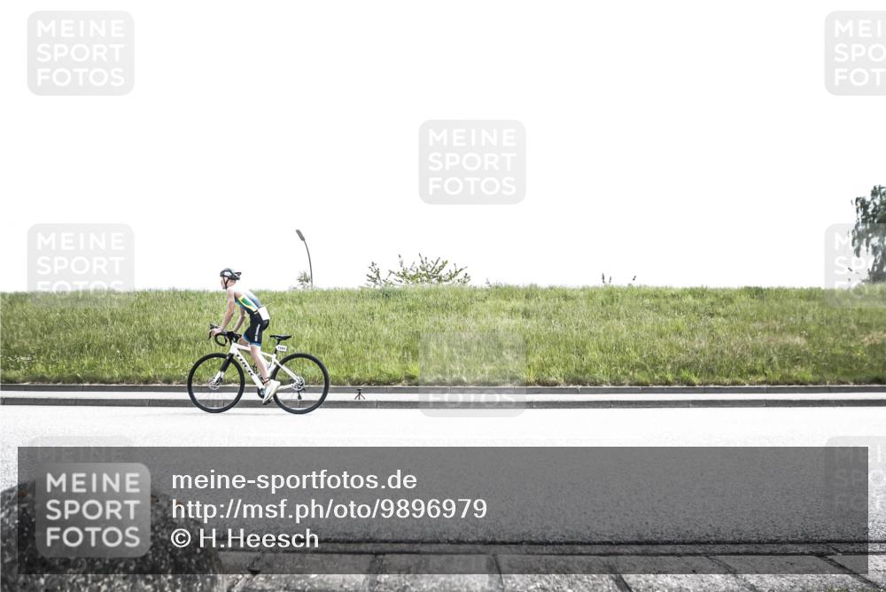 21.06.2026 - 29. Vierlanden-Triathlon H.Heesch http://msf.ph/oto/9896979 21.06.2026 14:52:09 Radfahren  meine-sportfotos.de