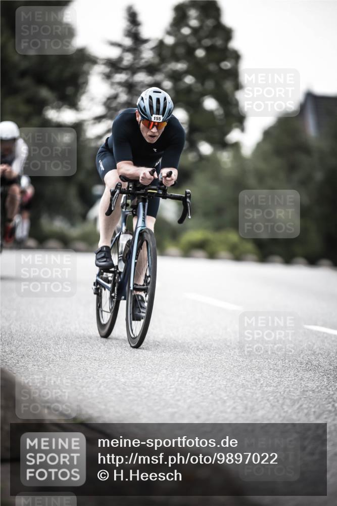 21.06.2026 - 29. Vierlanden-Triathlon H.Heesch http://msf.ph/oto/9897022 21.06.2026 09:59:34 Radfahren 34, 42, 82, 155, 166, 223, 255 meine-sportfotos.de
