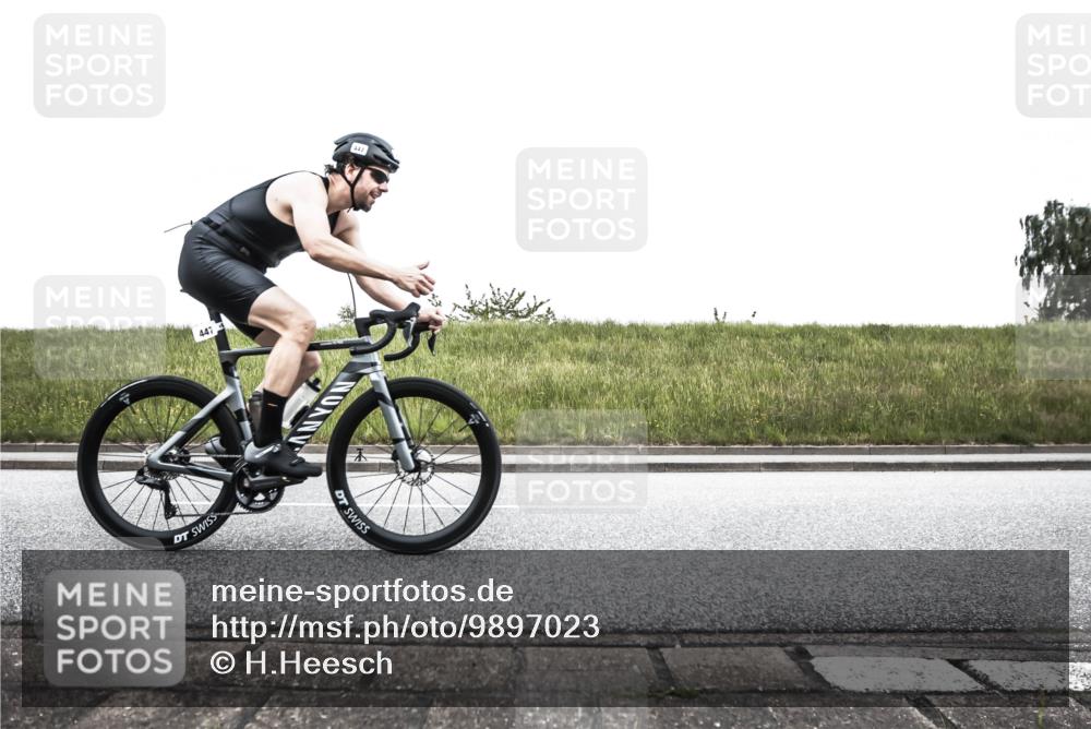21.06.2026 - 29. Vierlanden-Triathlon H.Heesch http://msf.ph/oto/9897023 21.06.2026 10:15:50 Radfahren 231, 394, 397, 410, 447 meine-sportfotos.de