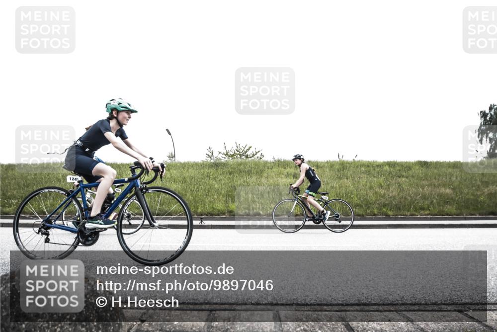 21.06.2026 - 29. Vierlanden-Triathlon H.Heesch http://msf.ph/oto/9897046 21.06.2026 14:57:18 Radfahren  meine-sportfotos.de