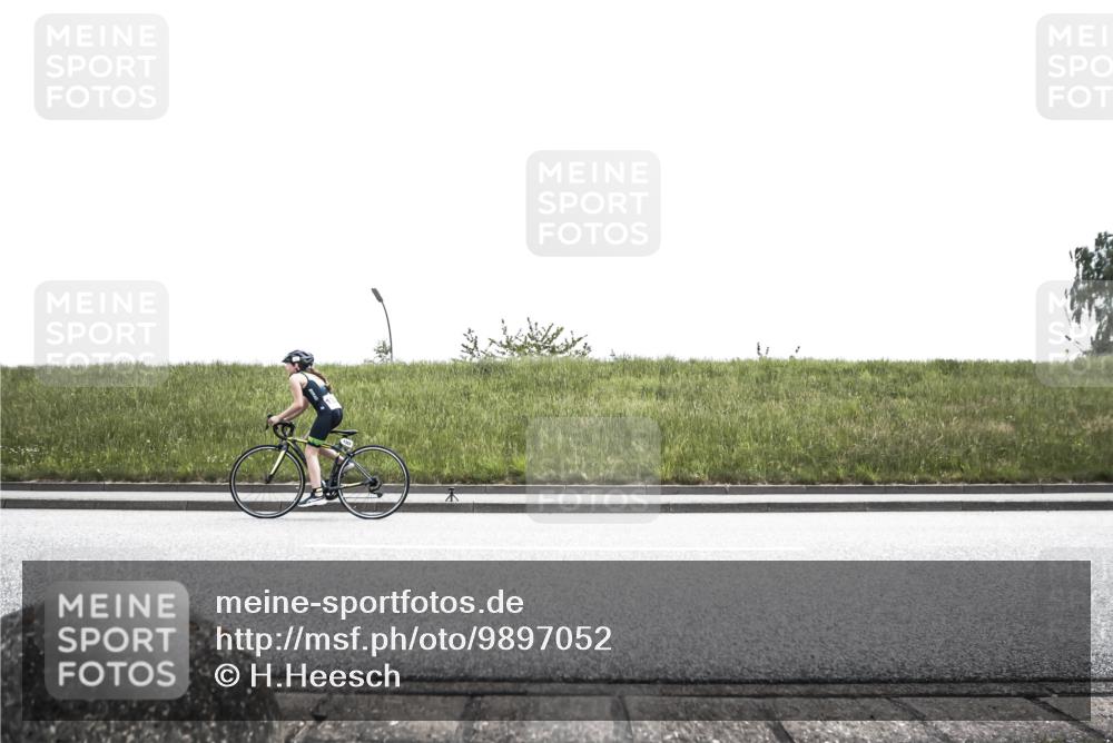 21.06.2026 - 29. Vierlanden-Triathlon H.Heesch http://msf.ph/oto/9897052 21.06.2026 14:57:19 Radfahren  meine-sportfotos.de