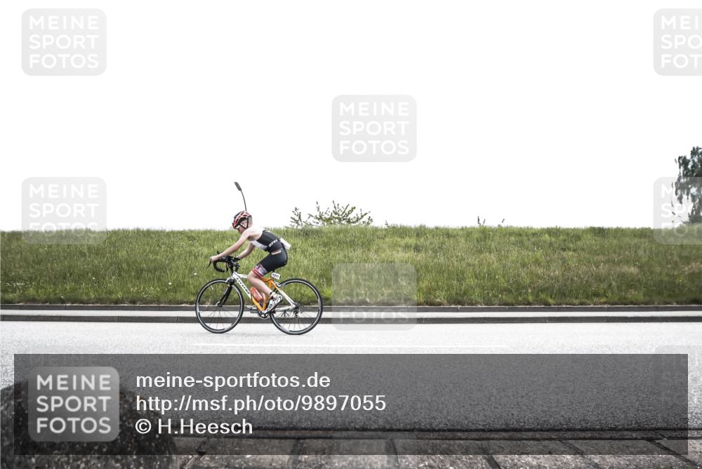 21.06.2026 - 29. Vierlanden-Triathlon H.Heesch http://msf.ph/oto/9897055 21.06.2026 14:57:45 Radfahren  meine-sportfotos.de