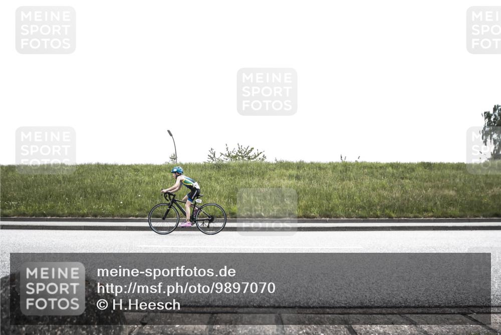 21.06.2026 - 29. Vierlanden-Triathlon H.Heesch http://msf.ph/oto/9897070 21.06.2026 14:58:58 Radfahren  meine-sportfotos.de